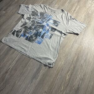 Red Camel Gray and Blue Short Sleeve Tee